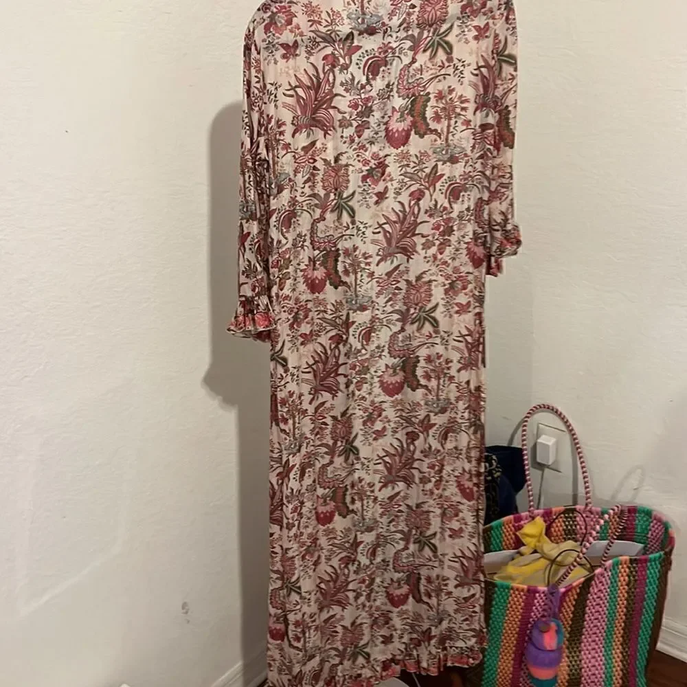 NWT - Long Cover Up - Komono Style with String Front Closure - Floral Size Small